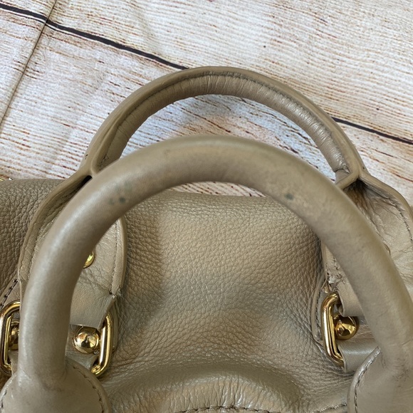 Emma Fox Leather Hand/Shoulder Bag With Gold Tone Hardware - Picture 15 of 16